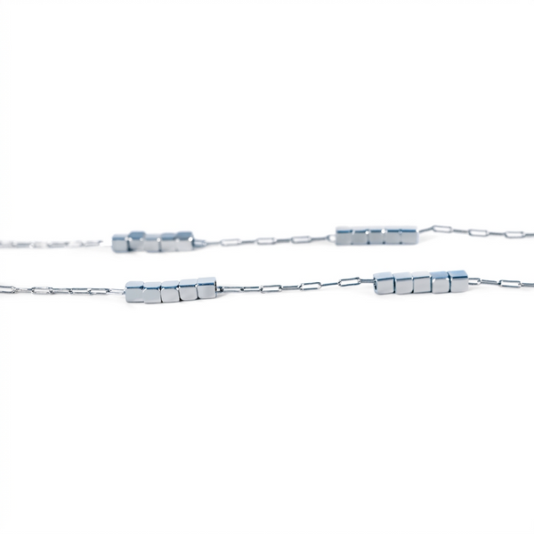 MODERN DICE WHITEGOLD NECKLACE